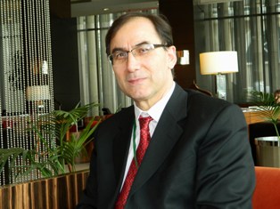 PROF. DR. TEZER KUTLUK